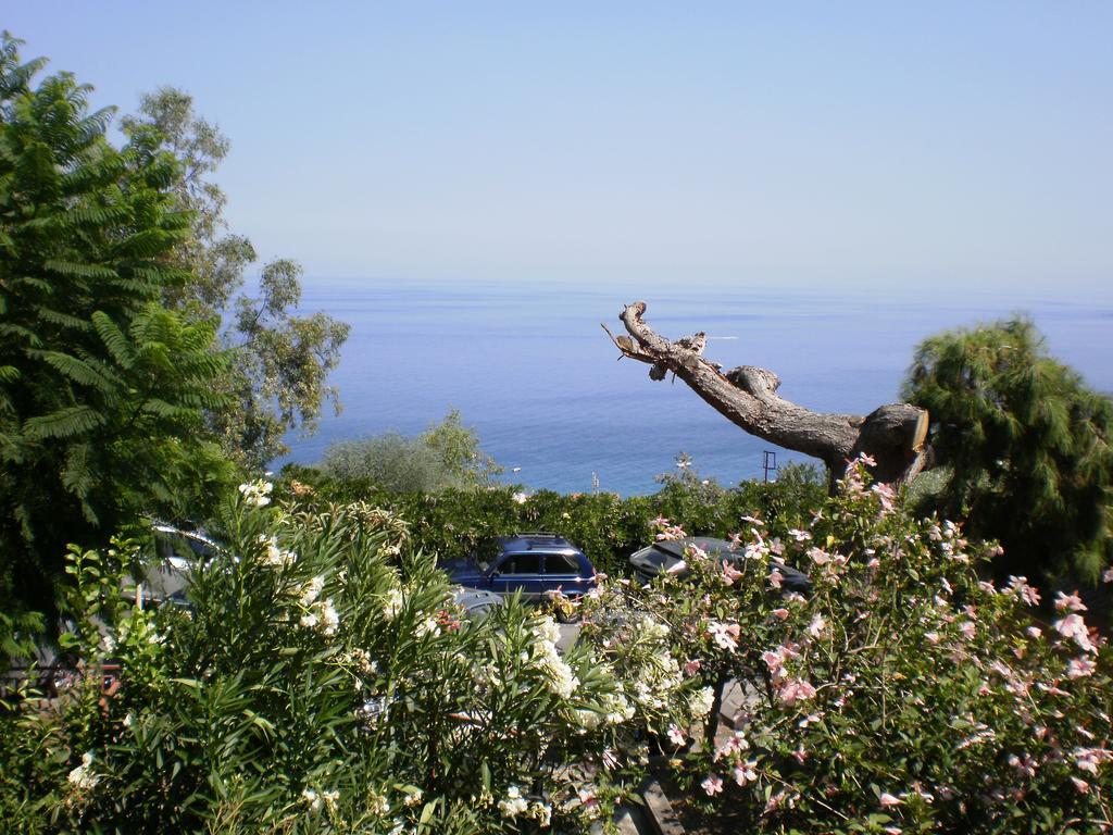 Poggio Del Sole Apartment Letojanni Luaran gambar